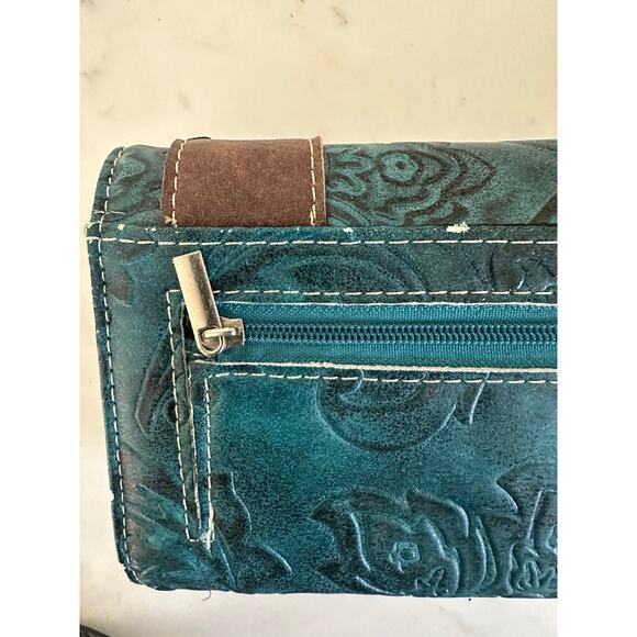 American west tri fold wallet with strap - Picture 6 of 11